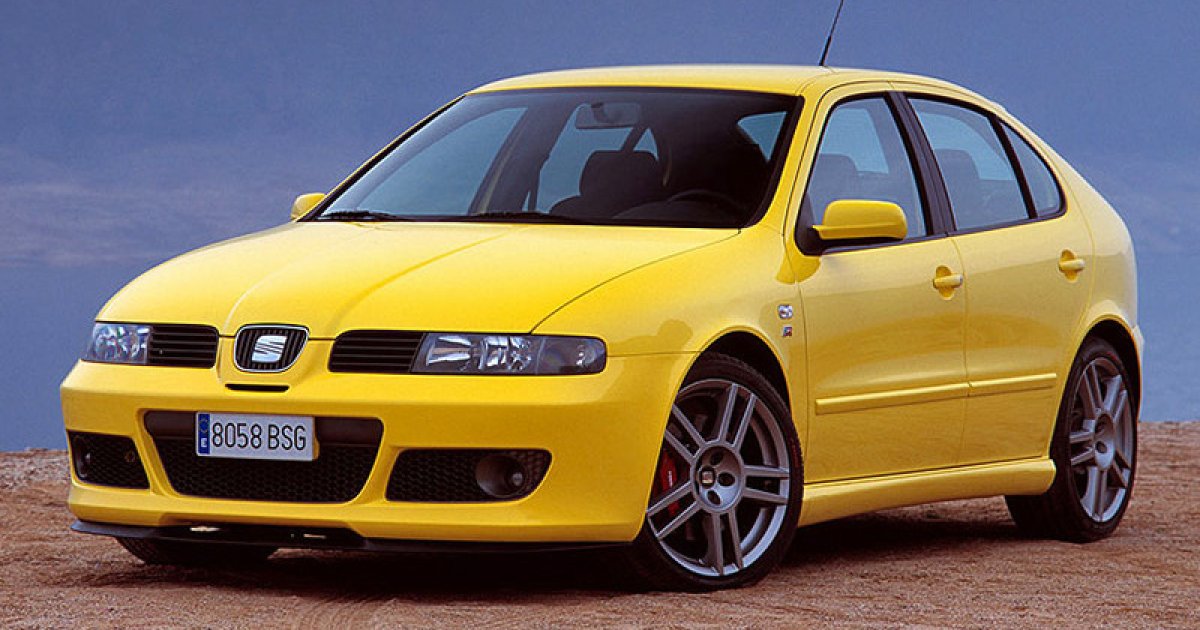 Как Seat Leon Cupra R победил VW Golf GTI в его же игре