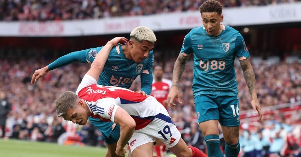 Вишневое дерево стало клевером