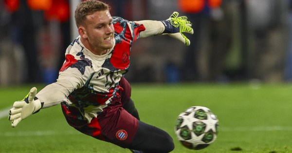 Вратарь «Баварии» стал «святым»