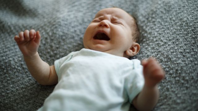 Почему дети пугаются шума?