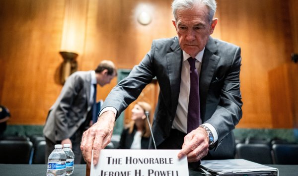 Показания Пауэлла – в центре расследования Минюста