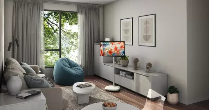 Hisense представила мобильный 32-дюймовый 4К-дисплей S6 FollowMe, который будет там, где пользователю комфортно