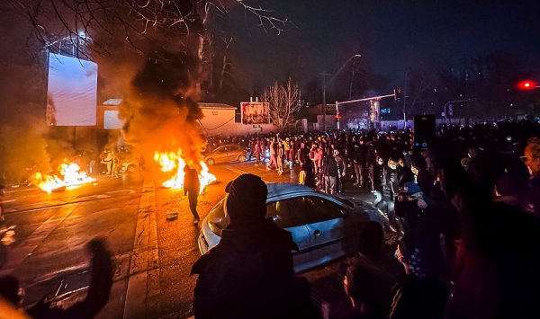 Иран утверждает, что подавил протесты, и обвиняет США и Израиль в их подстрекательстве