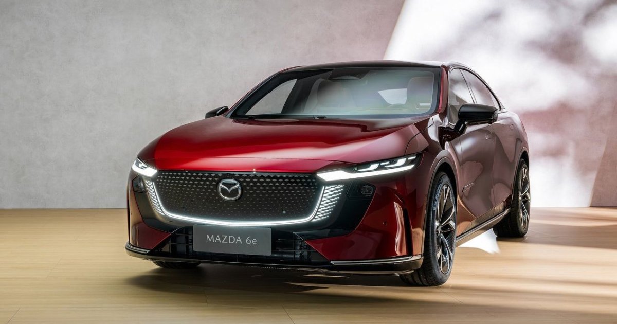 Электрический седан Mazda украл клиентов Volkswagen