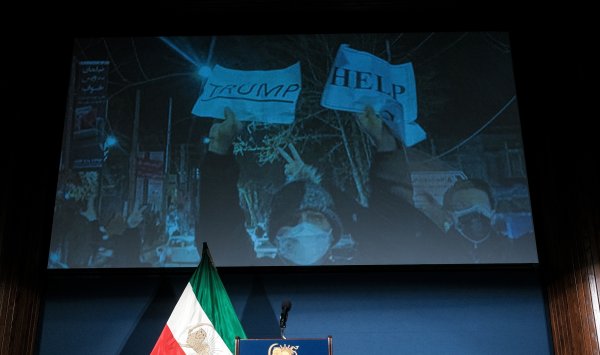 После жестокого подавления протестов иранцы смотрят в пропасть