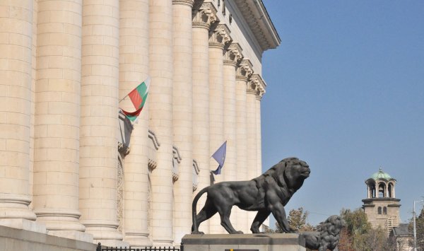 Реформистское правительство с несколькими мандатами может вернуть инвесторов в Болгарию