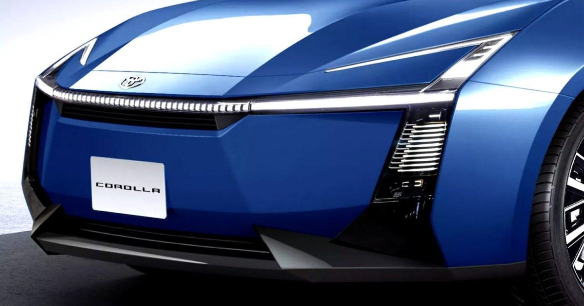 Короткая Toyota Corolla с изображением скучного седана