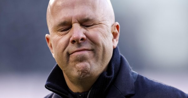 Слот дрожит за свой пост! Большая пощечина для «Ливерпуля»