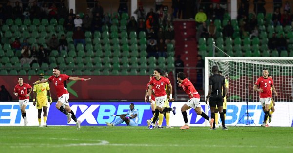 Драма Африки и Египта вышла в 1/4 финала