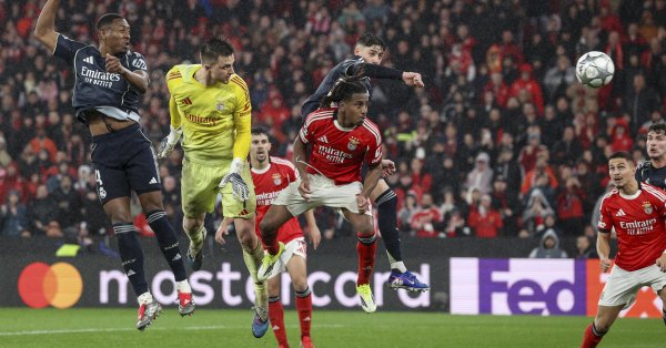 Трубин – третий голкипер, забивший головой в Лиге чемпионов.