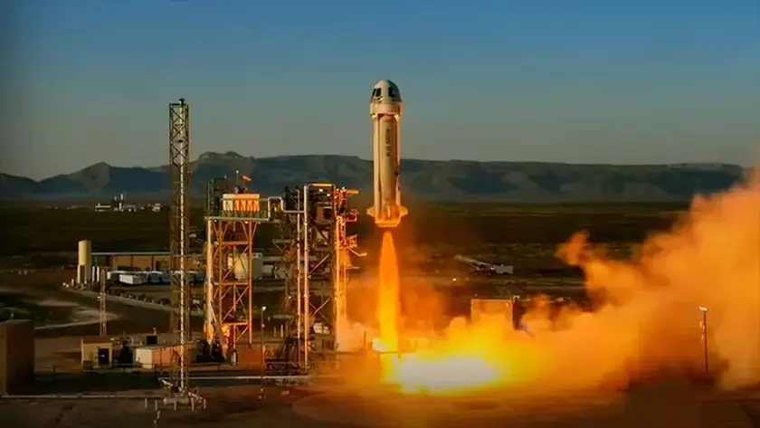 Blue Origin приостанавливает туристические полеты New Shepard и сосредоточивается на лунной программе