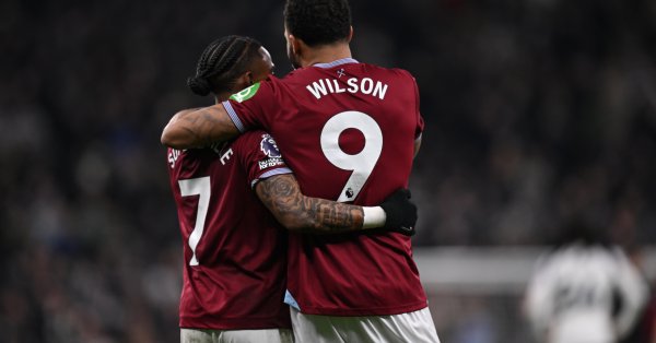 Вест Хэм с очередной победой близок к зоне спасения