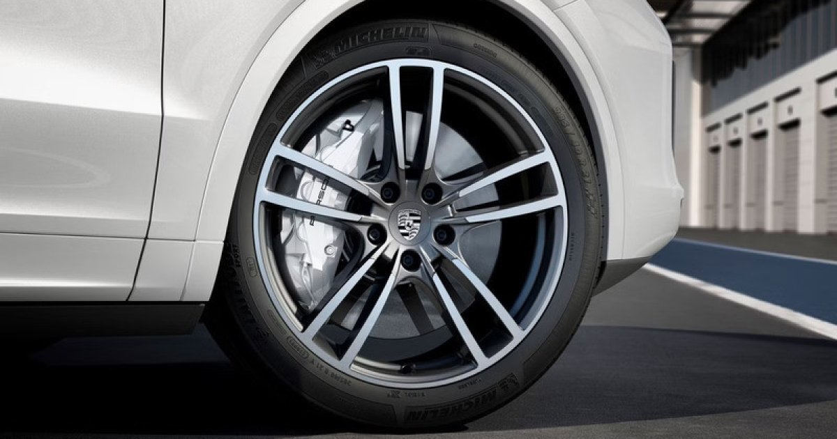 Porsche возвращается к старой технологии подвески