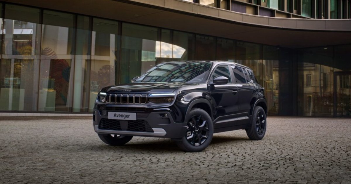 Jeep представил своего самого темного «Мстителя»