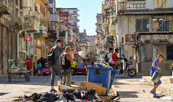 Европа опасается кризиса на Кубе, поскольку Трамп усиливает давление