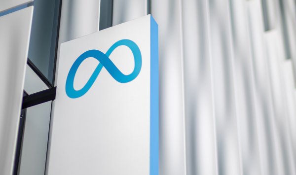 Meta полагается на свою сильную рекламу для финансирования расходов на ИИ