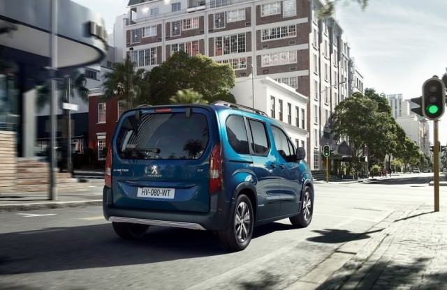 Пежо е-Рифтер