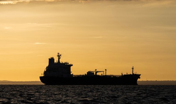 Темный флот Венесуэлы появляется после захвата Мадуро