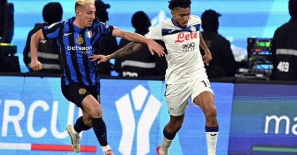 Безумие из Турции! Стамбульские гиганты вытаскивают толстые мешки для звезды Серии А