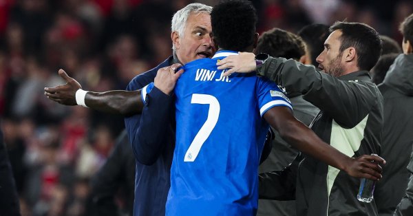 Моуринью после скандала: Нам нелегко