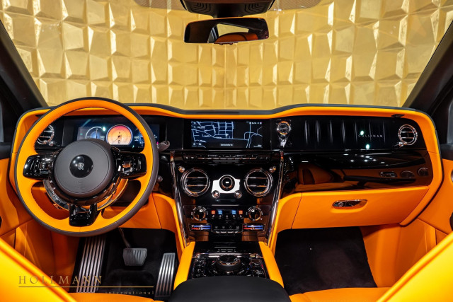 Rolls-Royce Cullinan от Hollmann International