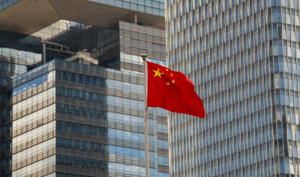 От Puma до металлов: Китай снова покупает активы за рубежом