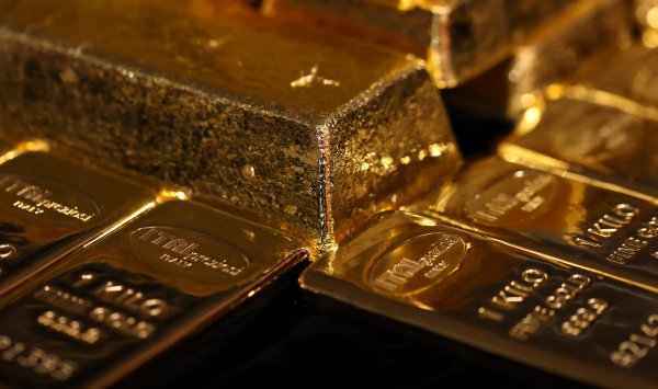 Драгоценные металлы в 2026 году: золото подорожает, палладий отстает