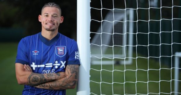 Он стоил миллионы, а теперь стал слабаком в Чемпионате.