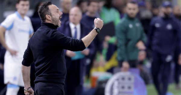 Де Дзербю признался: Мы очень странная команда!