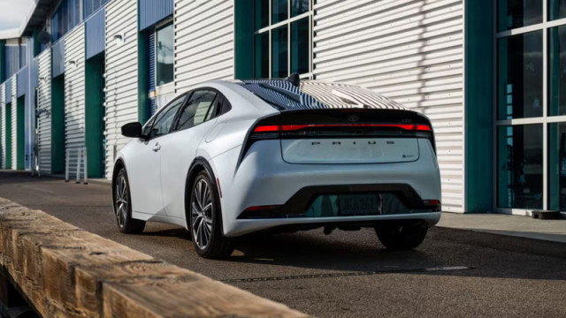 Тойота Приус