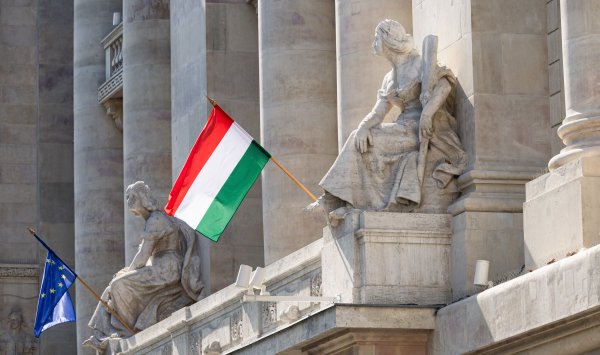 Будапешт подвергся критике за свою позицию по ЕС и Украине