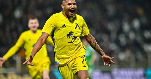 Быстрая перемотка вперед! Выгнанный из «Левски», он нашел новую команду