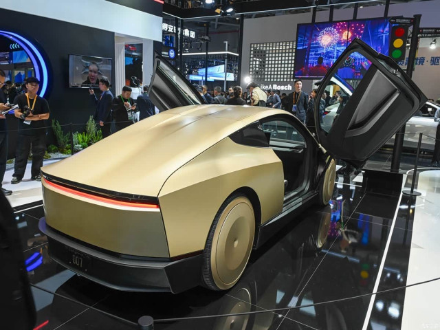 Тесла Кибертакси 