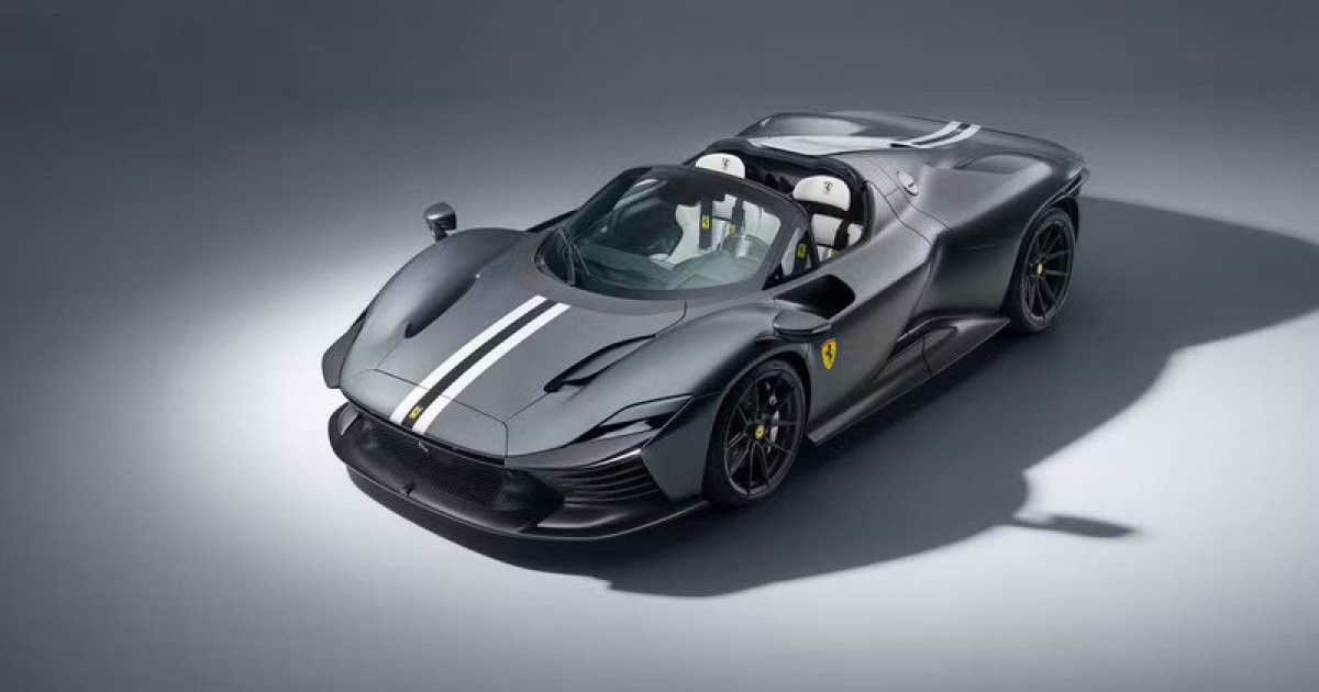 Тюнинг-ателье позолоченной Ferrari Daytona SP3