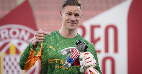 Понятно, когда тер Штеген ложится под нож