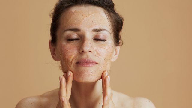 Как часто нам следует отшелушивать кожу?