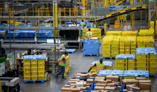 Amazon обогнала Walmart как крупнейшую компанию в мире по выручке