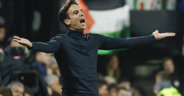 Тренер Райо стиснул зубы: Про арбитра ничего не скажу