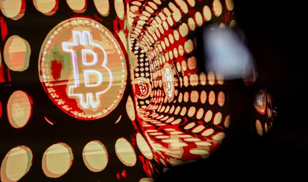 Как волатильность биткойна проверяет привлекательность криптовалюты