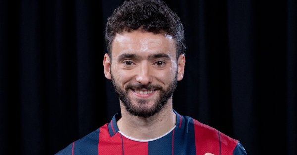 Болонья взяла игрока у Юве