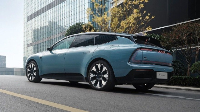 АУДИ Е5 Спортбэк