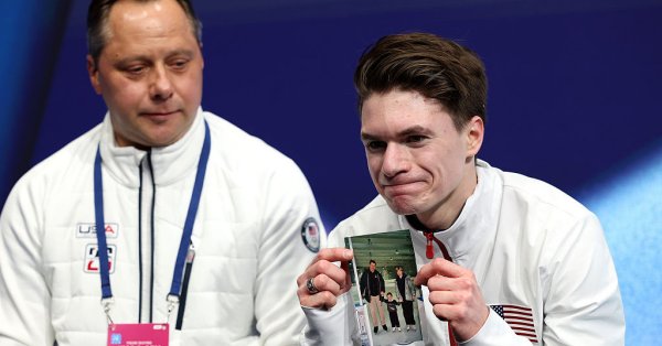 В честь мамы и папы – Максим Наумов с олимпийским дебютом через год после смерти родителей