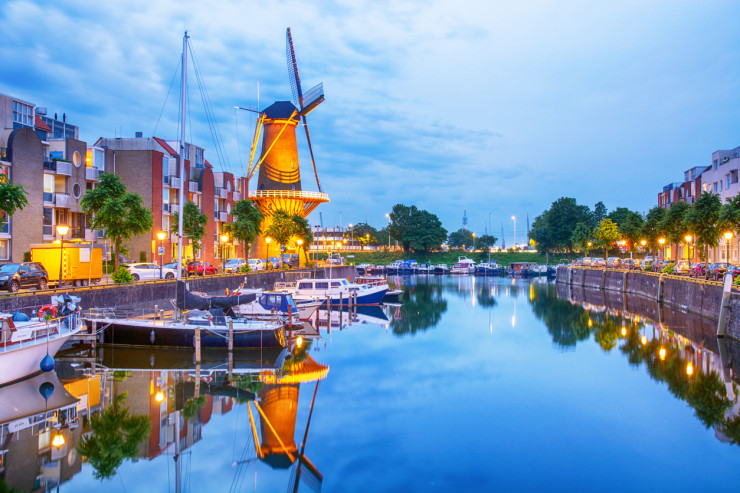 Роттердам Исток