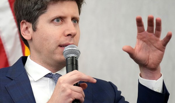 «Последнее средство» Сэма Альтмана для ChatGPT очень похоже на Facebook