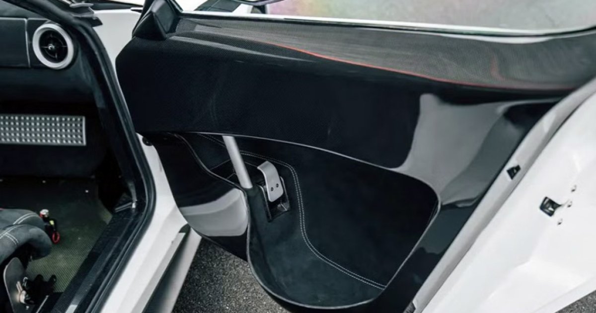 Почему у Lancia Stratos уникальный интерьер