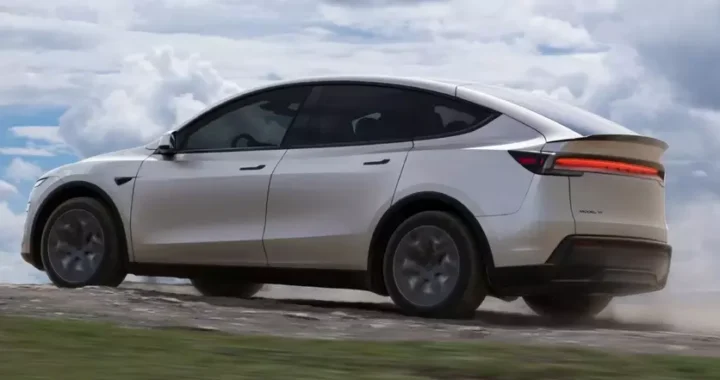 Удлиненная версия Tesla Model Y может появиться за пределами Китая