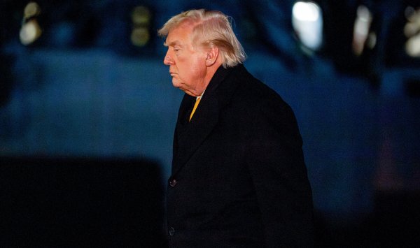 Трамп объясняет причину своего удара по Ирану в восьмиминутном видео