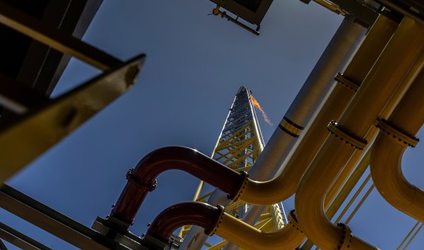 Нефть падает после ослабления напряженности на Ближнем Востоке