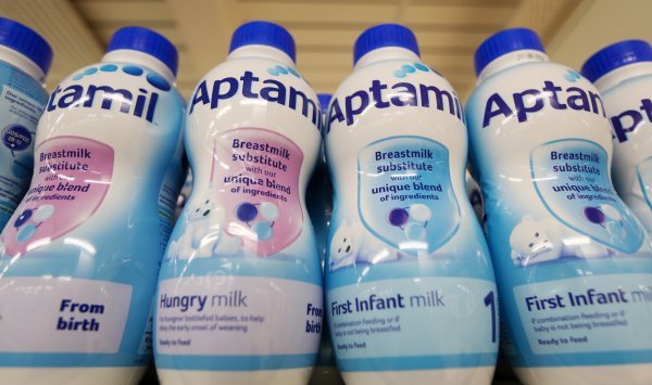 Европа расширяет отзыв детских смесей Danone