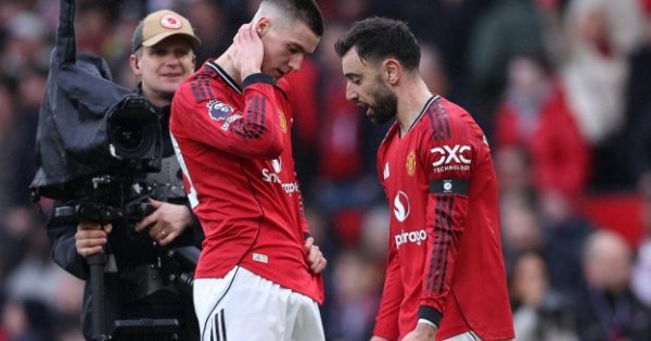 «Манчестер Юнайтед» обыграл «Ливерпуль» и отошел от тройки лидеров на 3 очка.